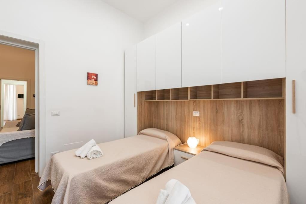 Central Loft Full Comfort Бари Екстериор снимка
