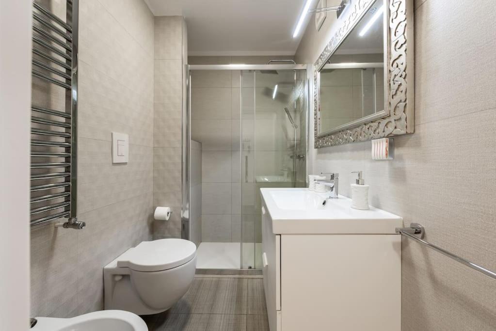 Central Loft Full Comfort Бари Екстериор снимка