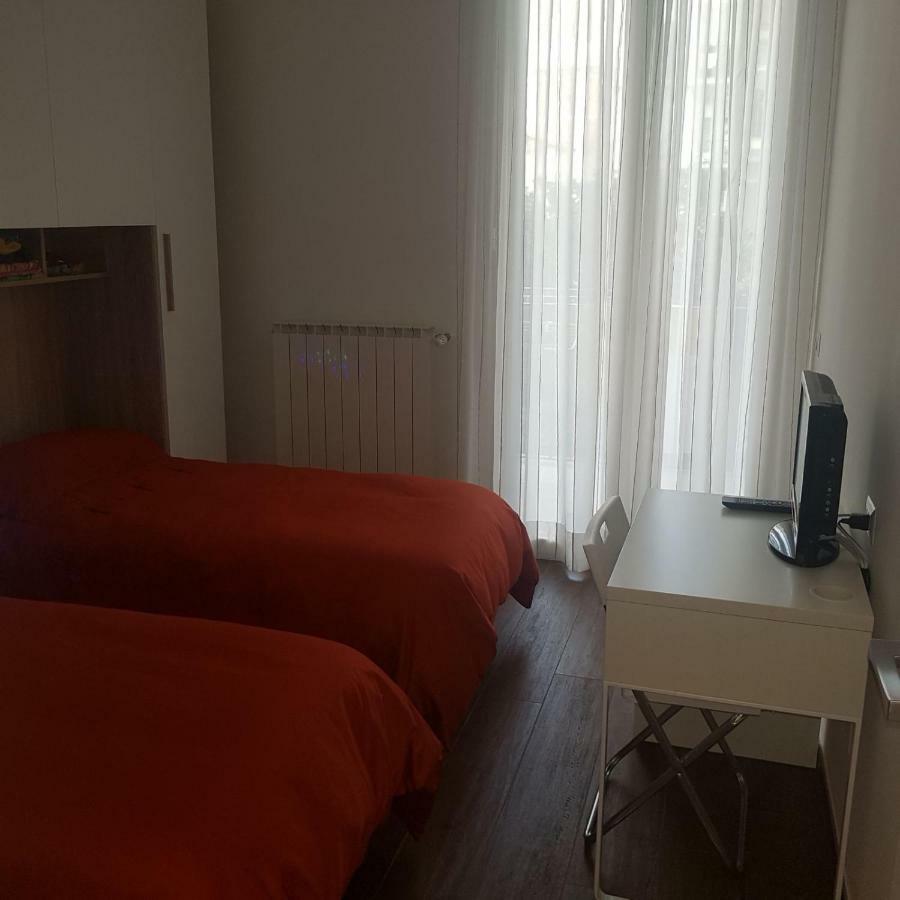 Central Loft Full Comfort Бари Екстериор снимка