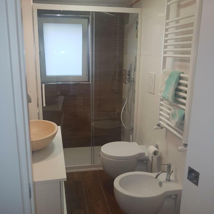 Central Loft Full Comfort Бари Екстериор снимка
