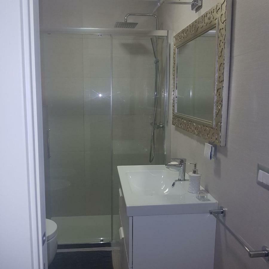 Central Loft Full Comfort Бари Екстериор снимка